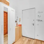 Ellebnb - Wifi, Netflix E Metro M2 A 100 Metri Apartmán *