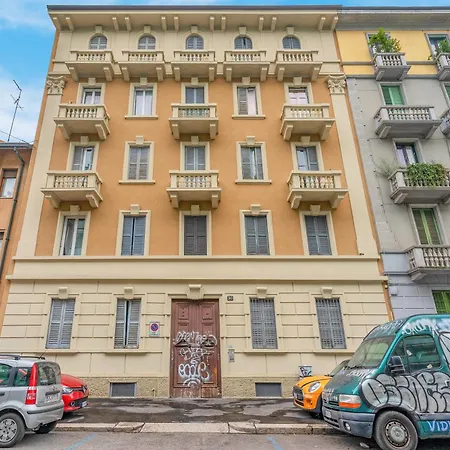 Ellebnb - Wifi, Netflix E Metro M2 A 100 Metri Lägenhet Milano
